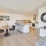 Apartamento Host & - Pad Whitby